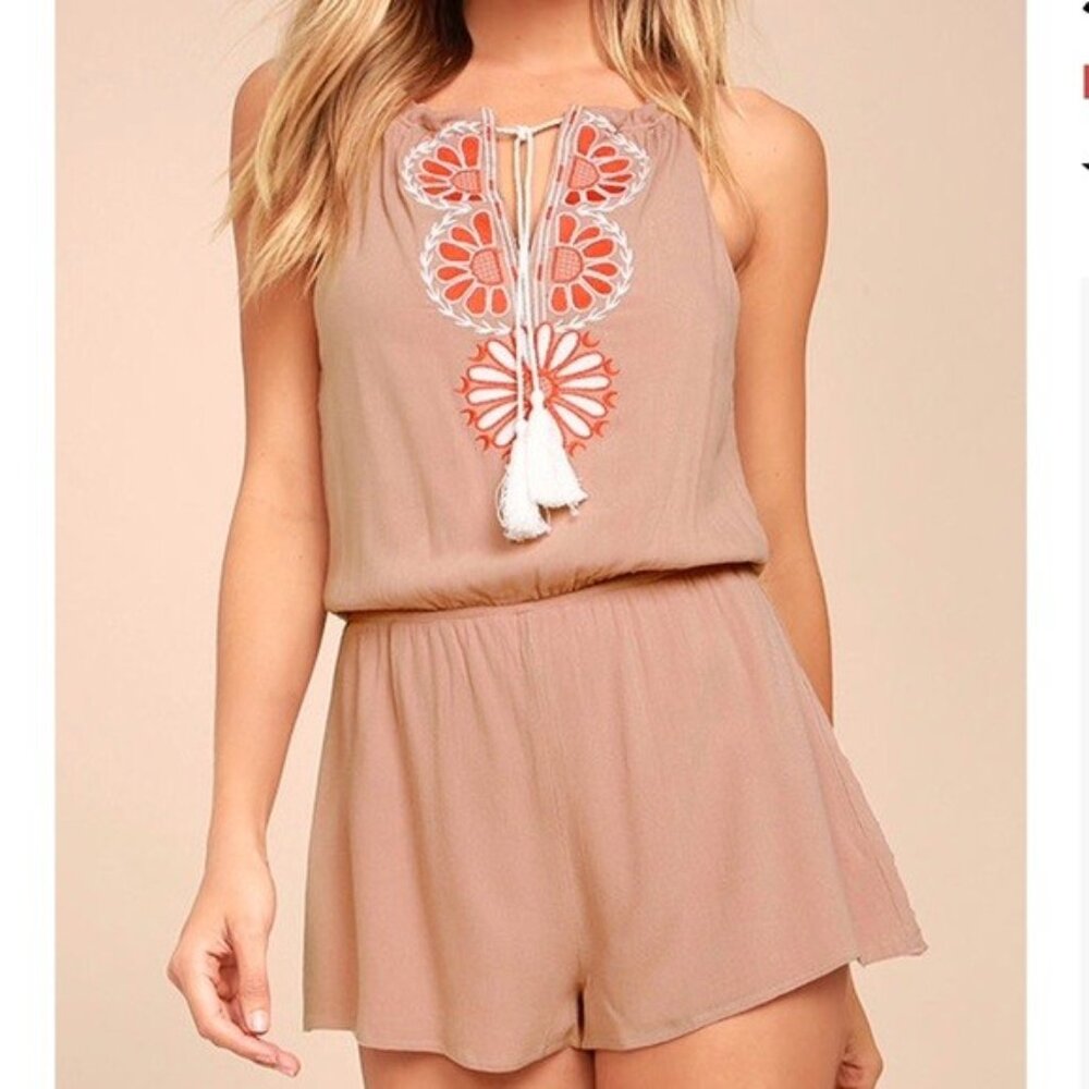 Lulus Blush Pink Embroidered Tassel Tie Barcelona Beauty Romper Small NWT